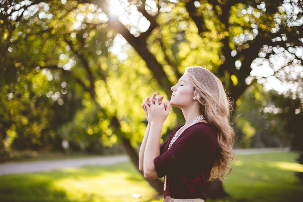 "Thoughts And Prayers Are With You" expressions and phrases for your loved one.